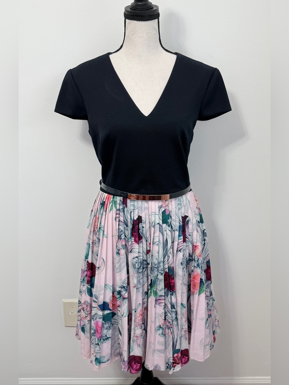 Ted Baker Pure Peony Pleated Skirt Dress Navy Cap Sleeve Belt Floral Print Sz 2